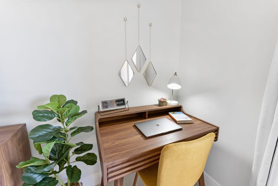 Remote work desk