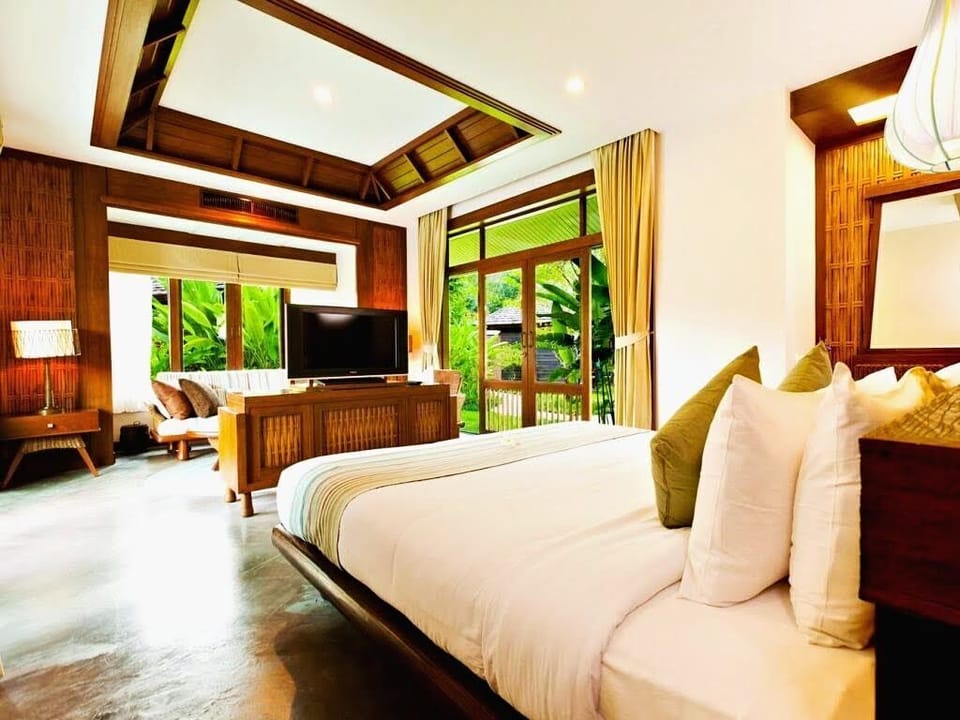 Pool Access Villa | 1 bedroom, minibar, in-room safe, desk