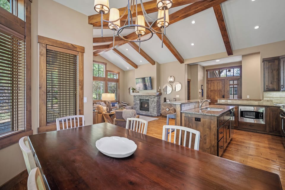 Caldera Cabin 28-17