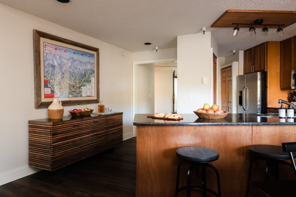 Breakfast bar.