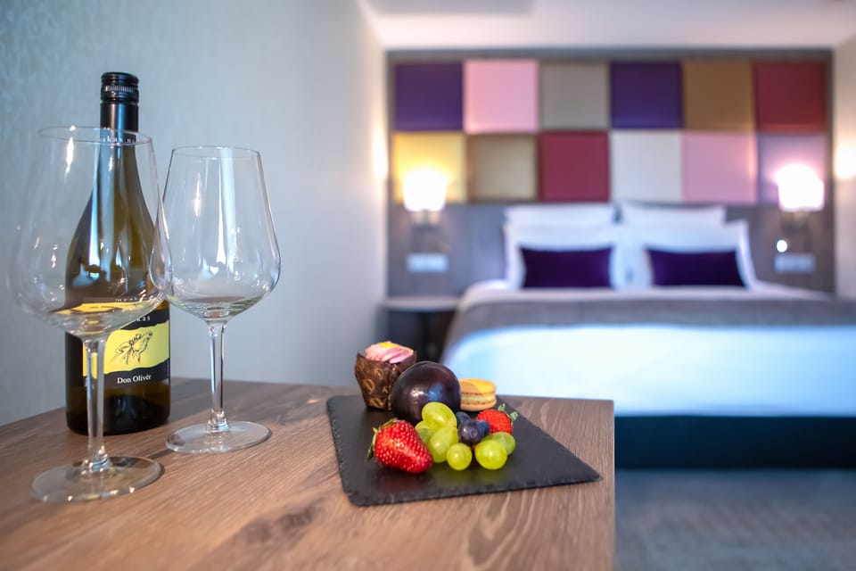 Premium bedding, minibar, in-room safe, desk