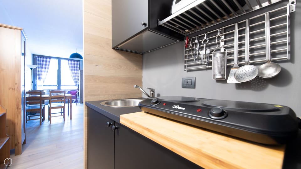 Apartment (0 Bedroom) | Interior