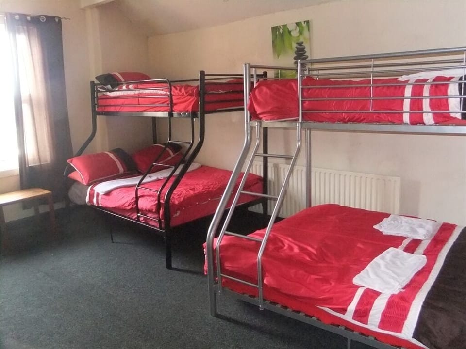 Basic Suite, Shared Bathroom (ROOM 7)