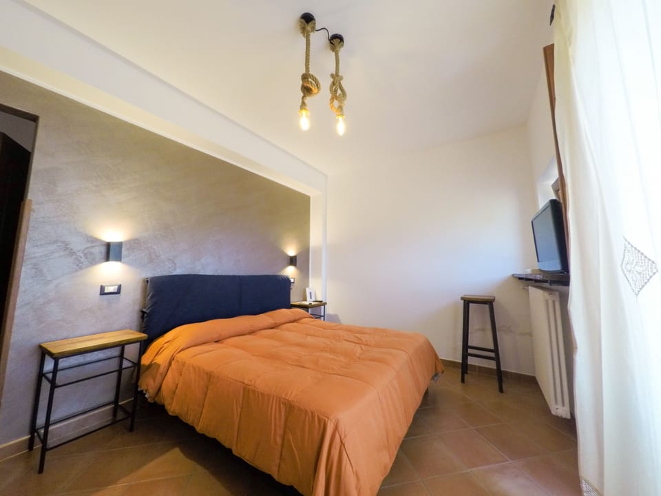 Panoramic Double Room | Hypo-allergenic bedding, down comforters, Select Comfort beds, minibar