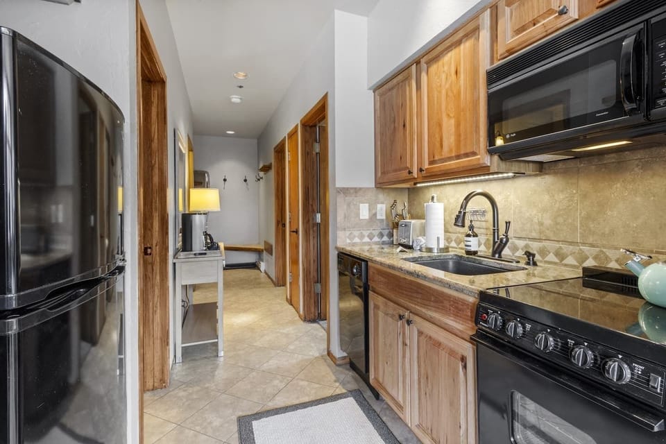 Kitchenette is clean, updated, and includes all of your basic cooking needs