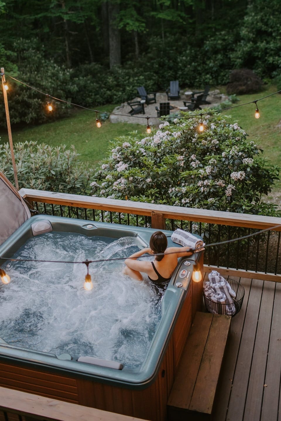 Unwind in the hot tub while taking in peaceful views of the property. Whether soaking under the stars or enjoying the fresh mountain air, it’s the perfect spot to relax and recharge at Hemlock Hill Cabin. ✨🛁🌲