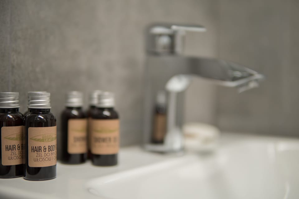 Executive Triple Room | Bathroom amenities | Shower, rainfall showerhead, hair dryer, towels