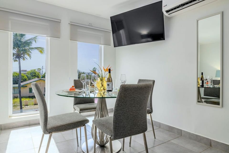 Modern Spacious Suite With A King Size