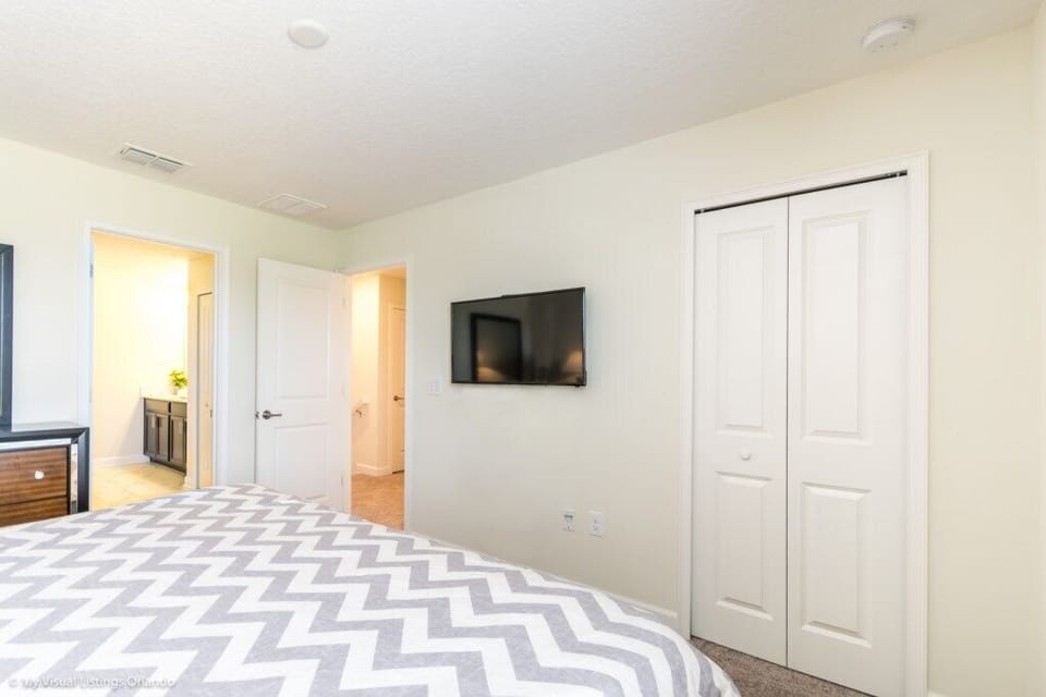 1672MoonValley-36