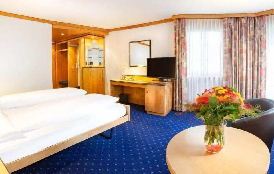 Superior Double Room | Premium bedding, in-room safe, desk, free WiFi
