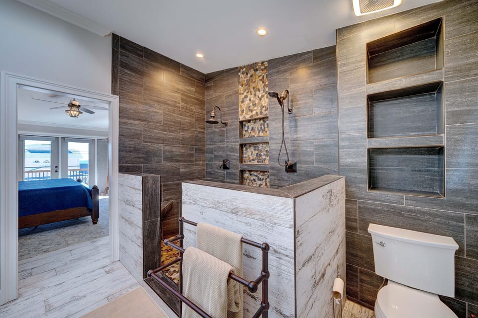 Double Shower in Master Bath
