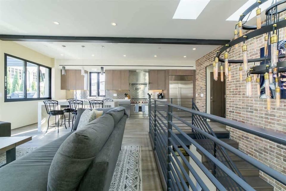 Upper Level