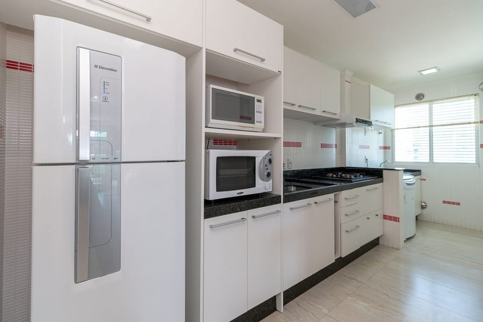 Apartment, 3 Bedrooms | Private kitchen