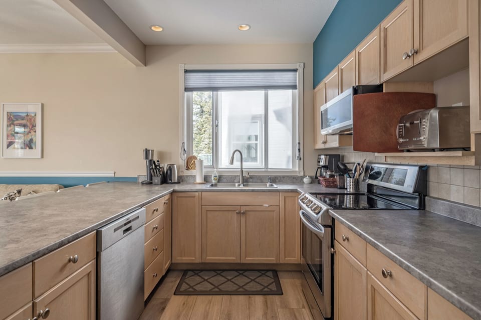 Upper Fully Stocked Kitchen 