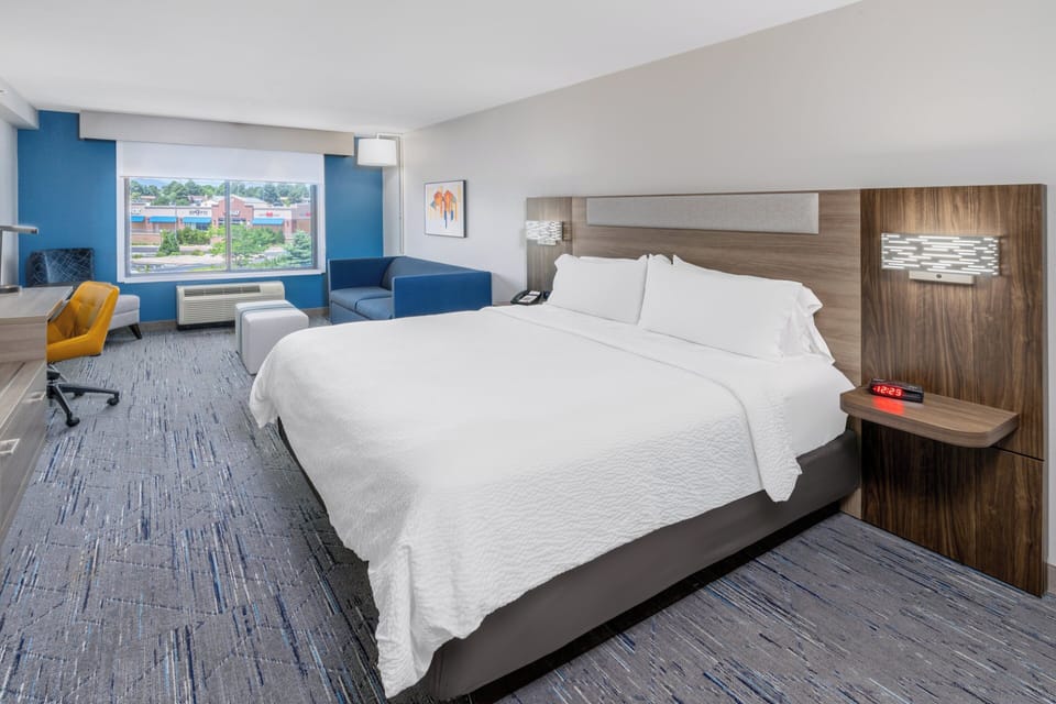 Premium bedding, down comforters, pillowtop beds, desk