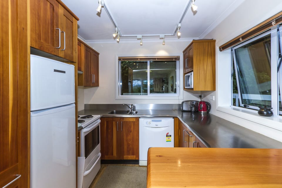 Fully-equipped kitchen
