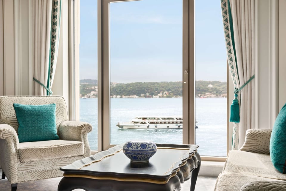 Premier Room, 1 King Bed (Bosphorus View) | Minibar, in-room safe, individually furnished, desk