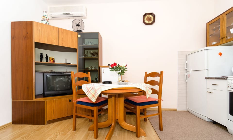 Apartment (One-Bedroom Apartment) | Interior