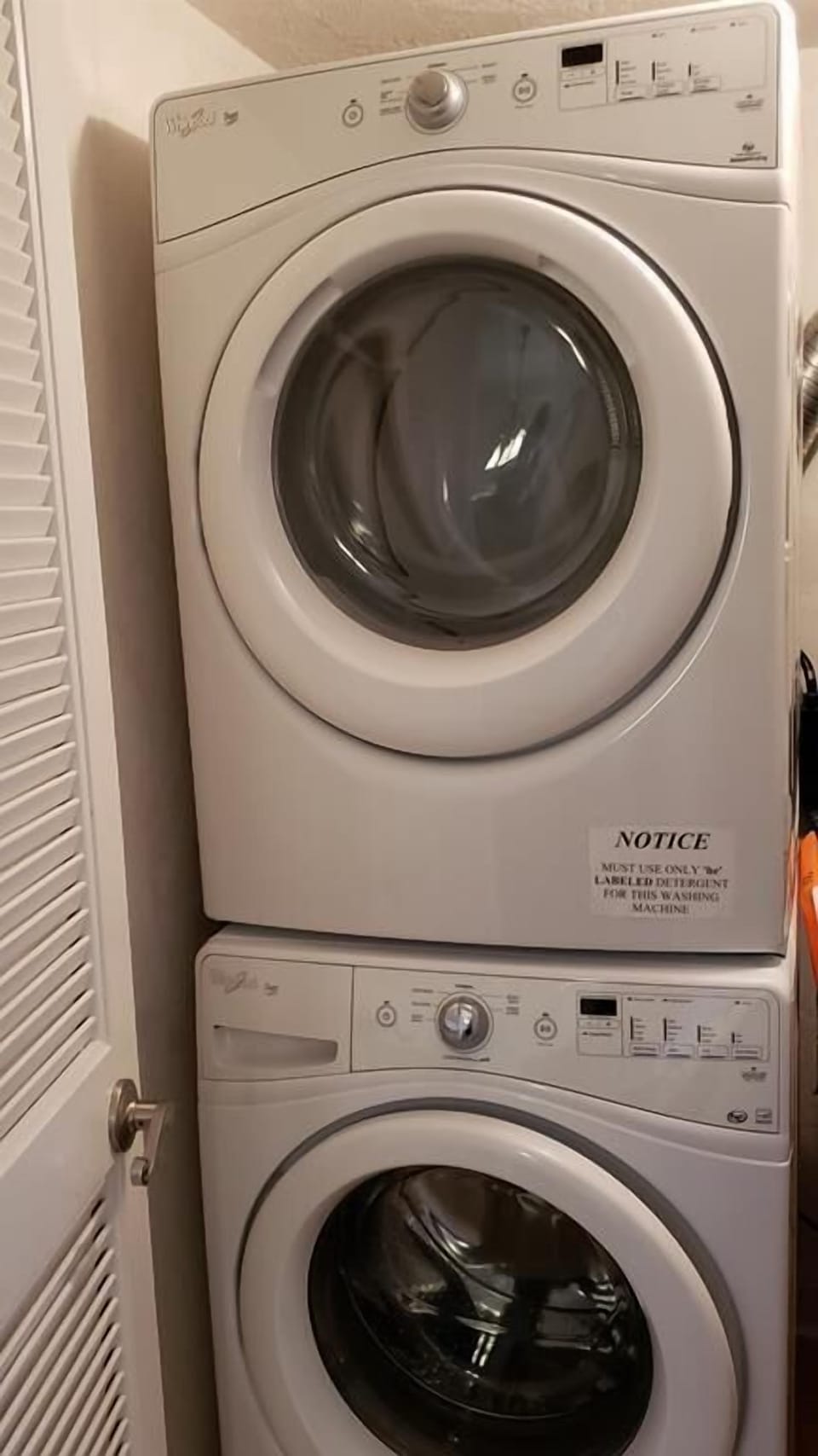 Washer Dryer in Unit