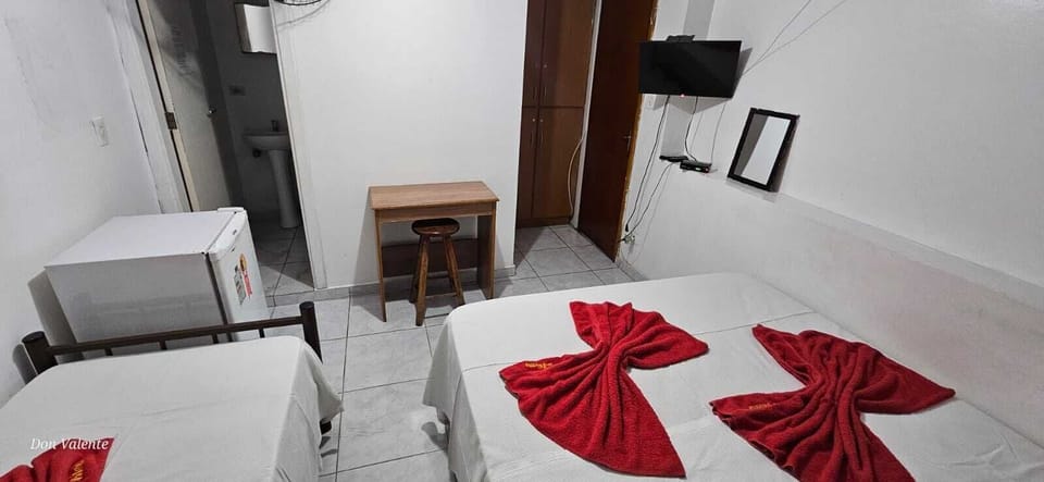 Down comforters, minibar, free WiFi, bed sheets