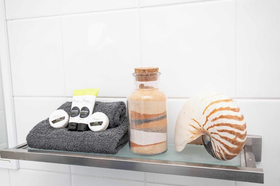 Bathroom amenities