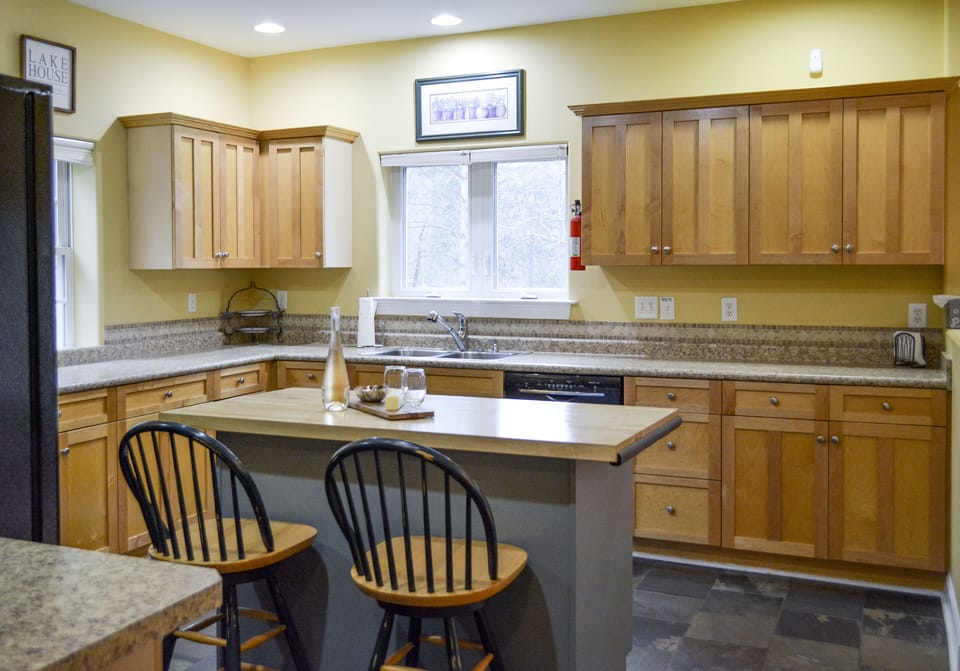 Spacious kitchen with all the entertaining essentials.