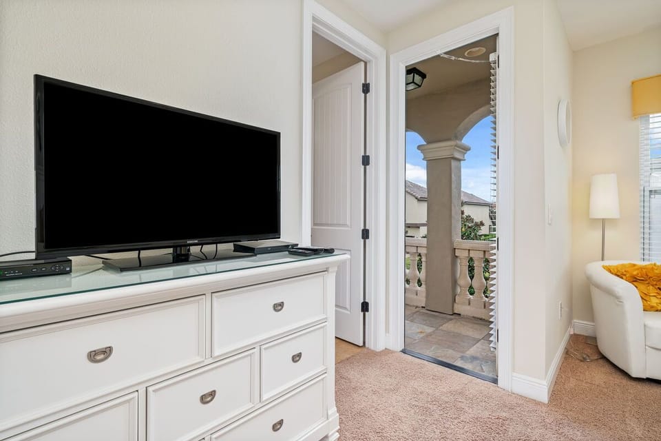 2nd floor Front King