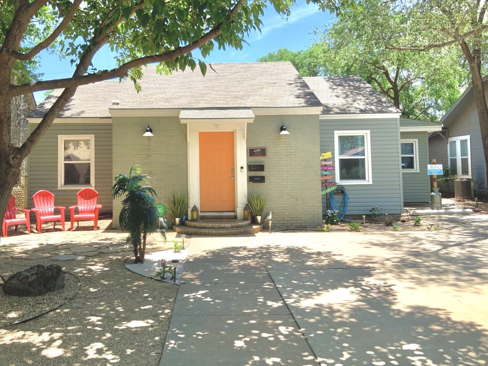 The front house is the Copacabana, also available to rent by itself.
