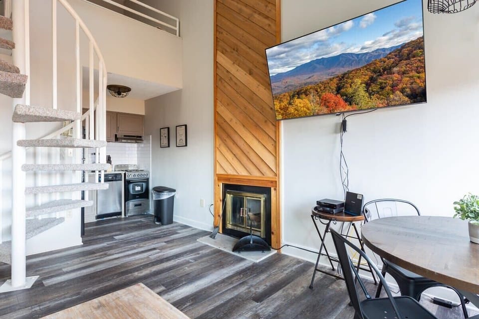 Living Room Side View!