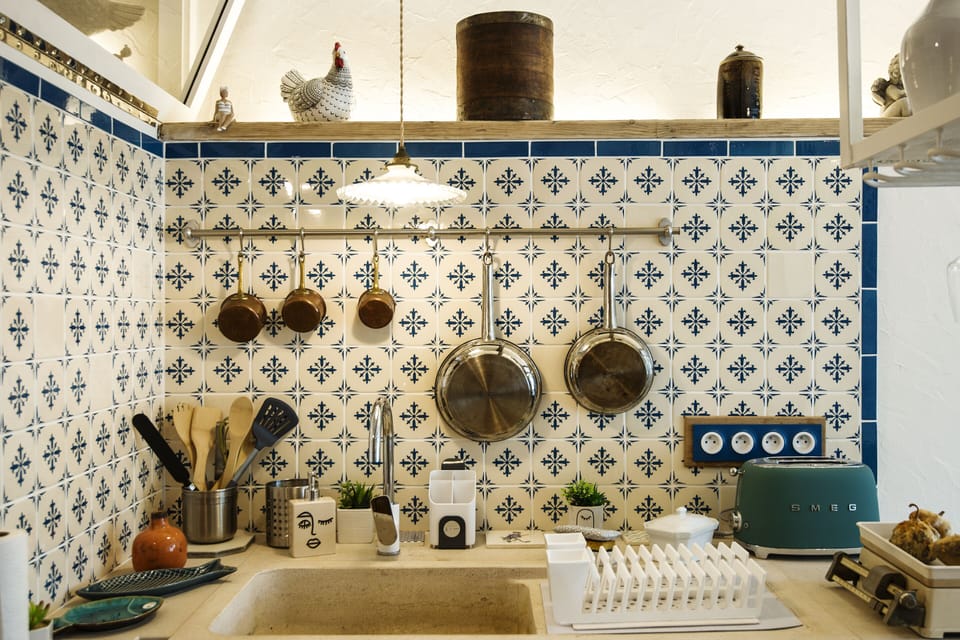 Exclusive Apartment, Ensuite | Private kitchen