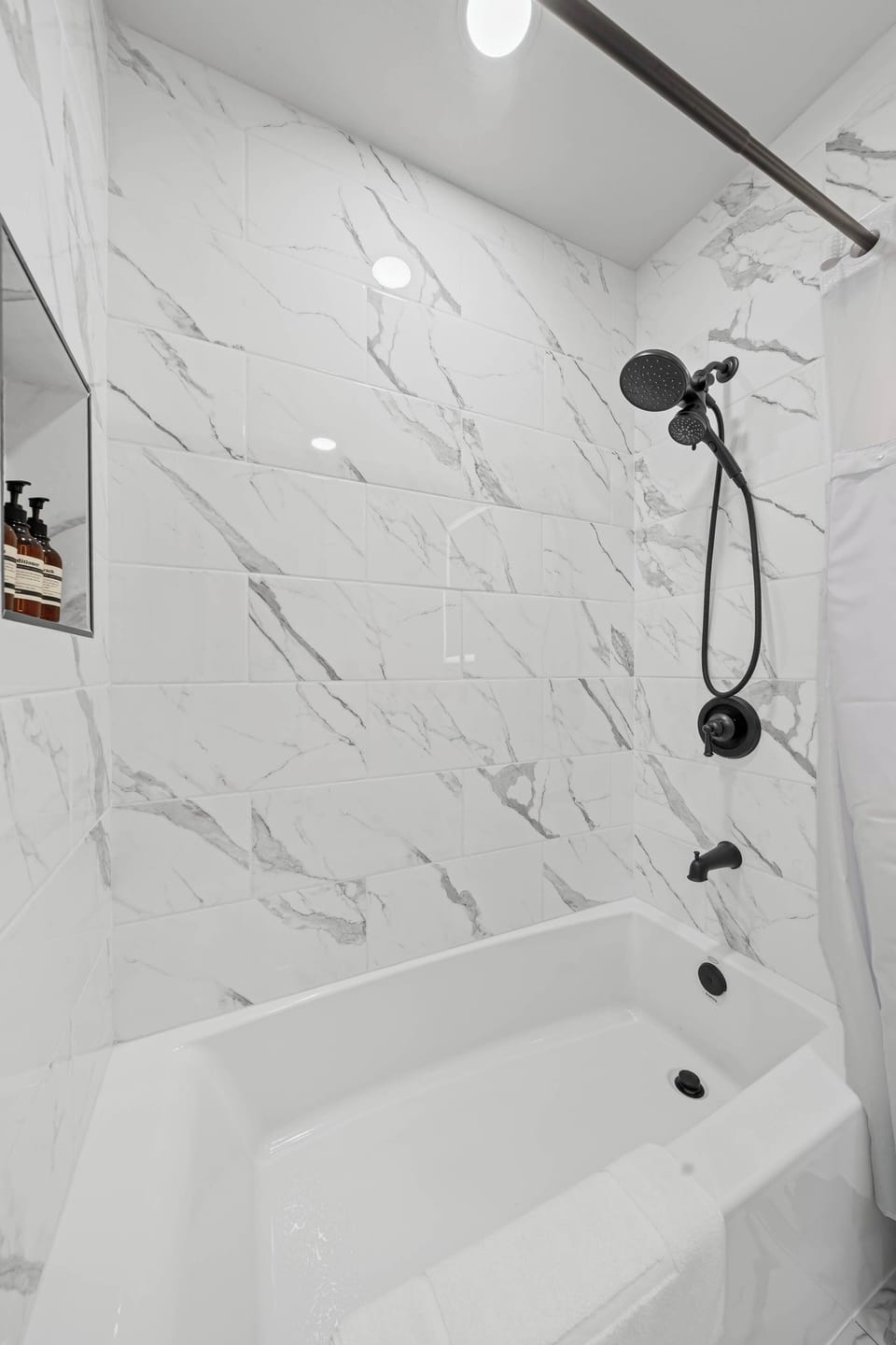 Full Bathroom | Dual Shower Head