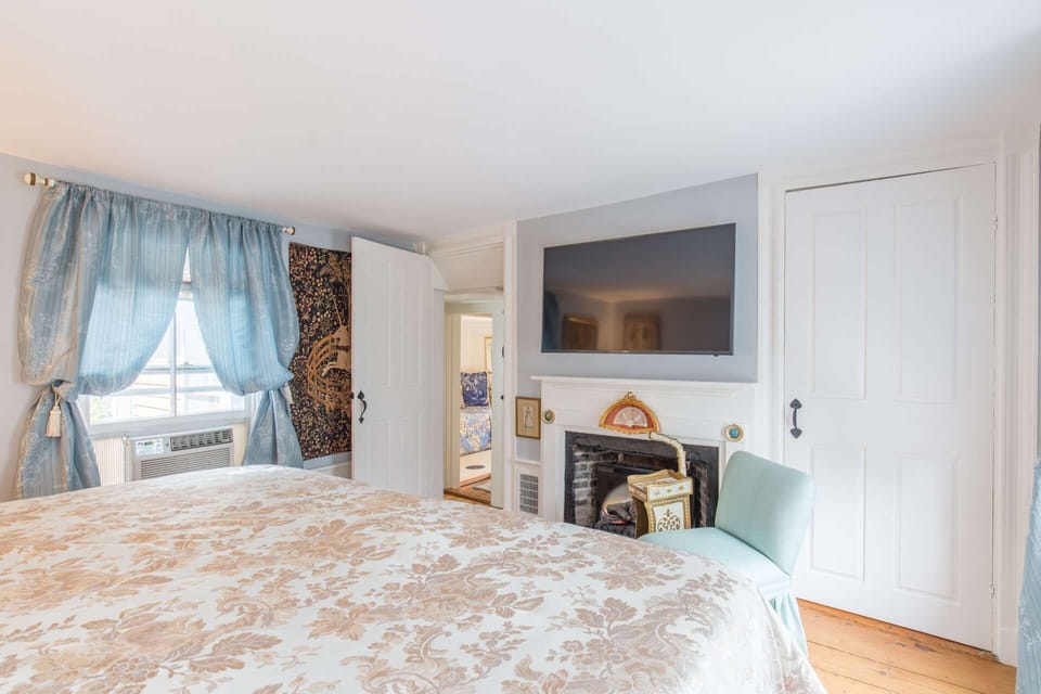 Brackett Cottage House in Marblehead