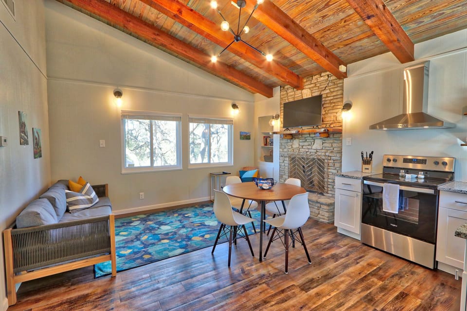 Open floor plan.