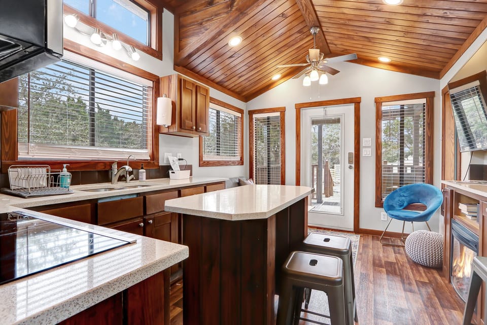 Full kitchen with bar seating