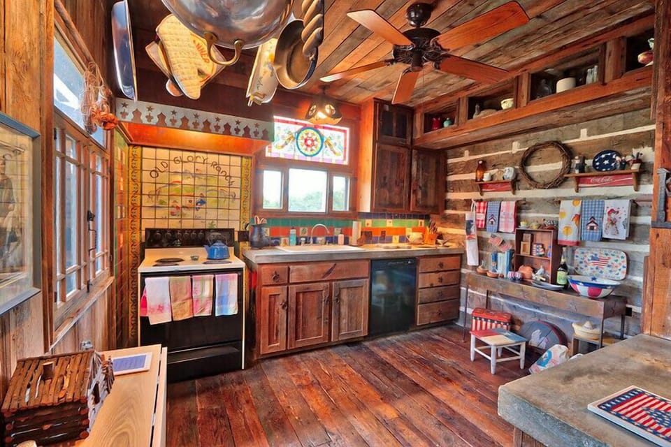 Plenty of space for food preparation.