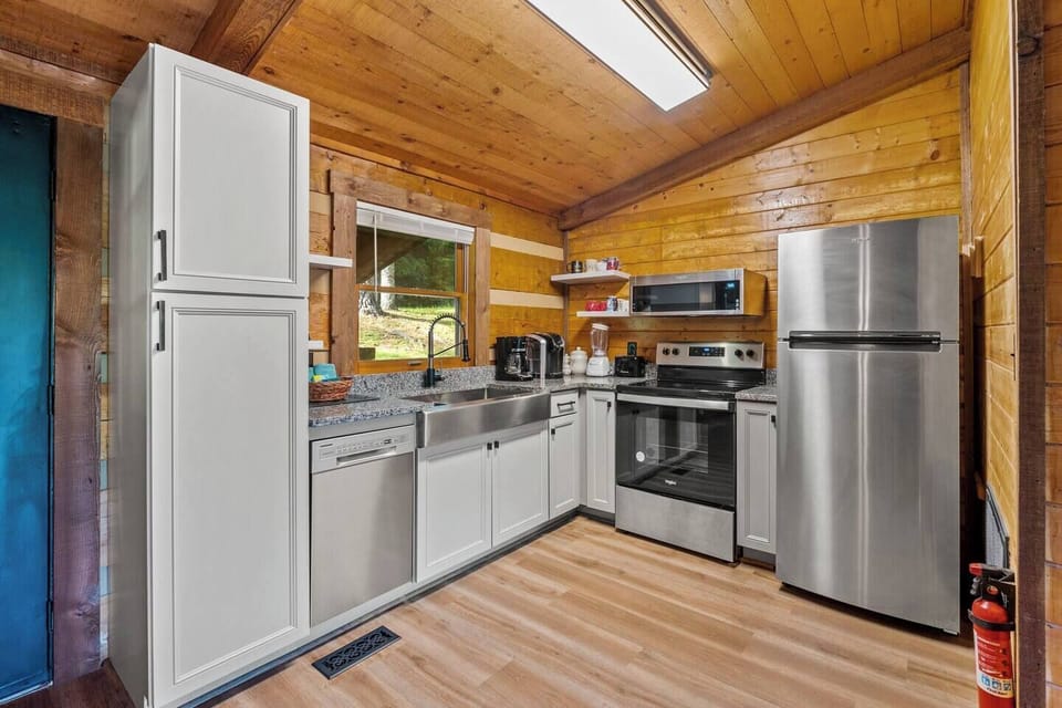 Kitchen is stocked with all of the pots & pans you should need!