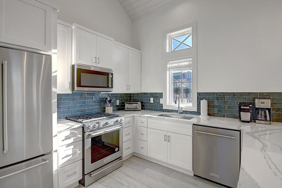 2nd Floor, Kitchen