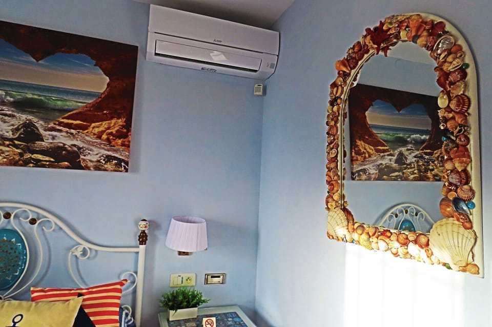 Detail in bedroom
