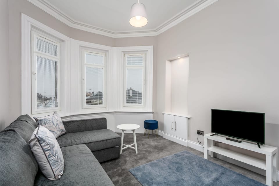 Living Area - 2