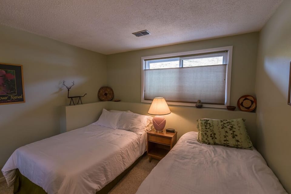 Guest Bedroom 2