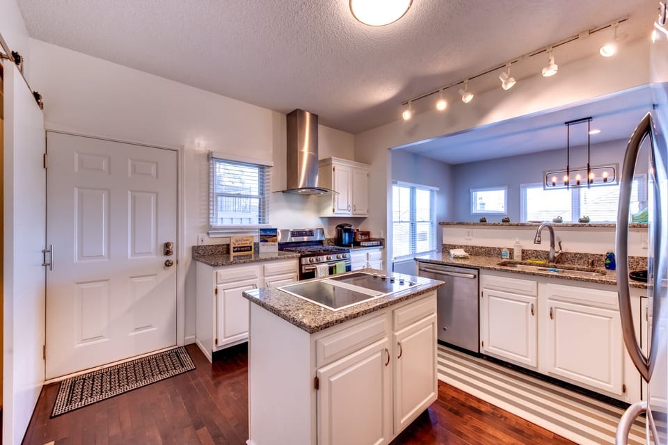 1st floor kitchen 