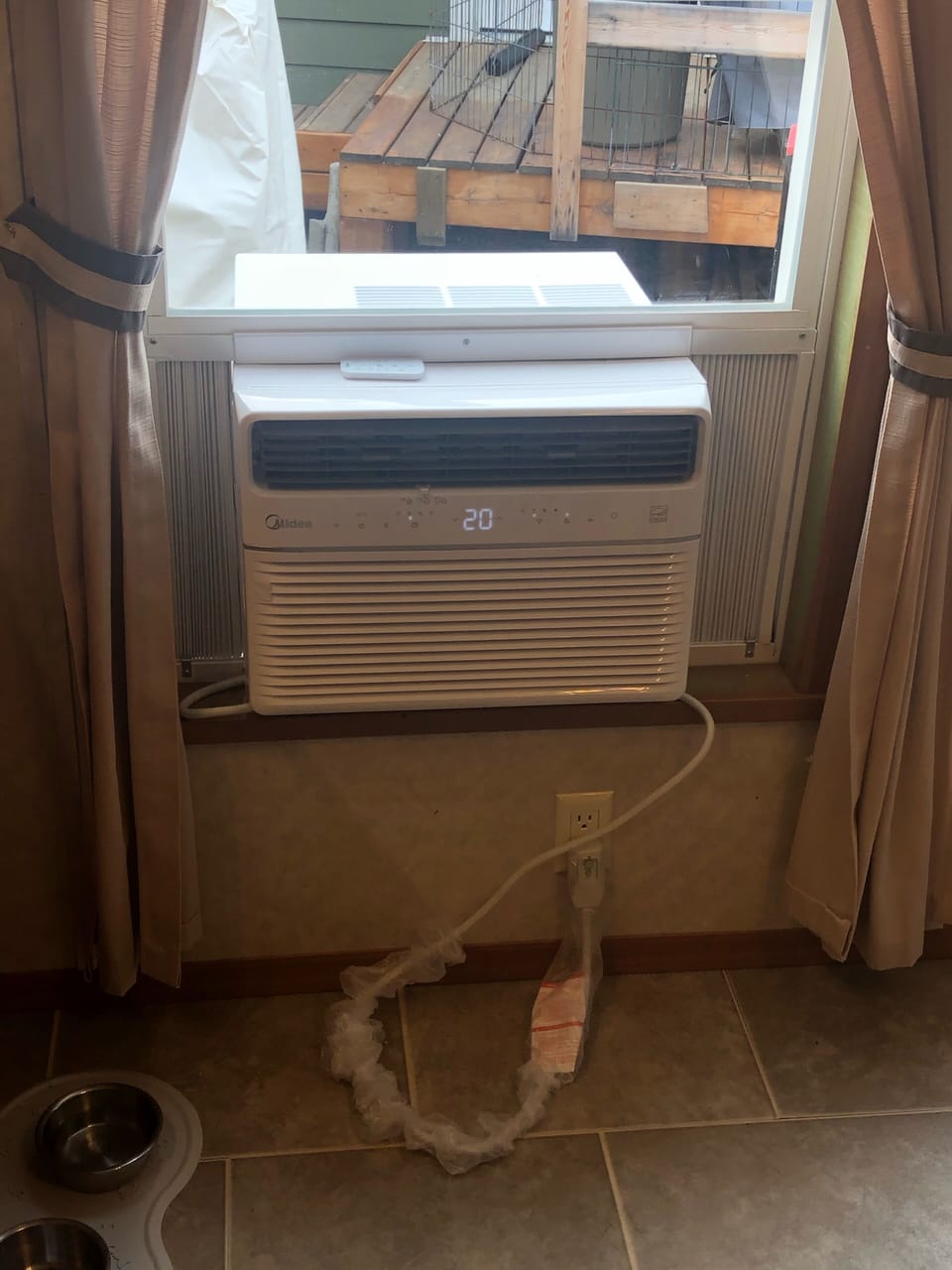 Window AC Unit 
