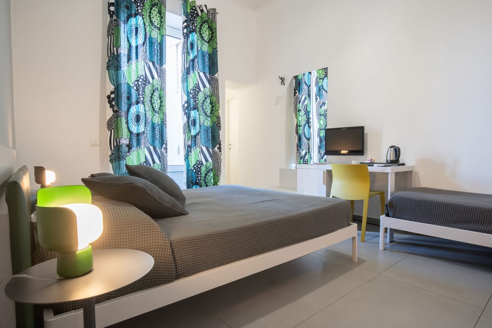 Triple Room | Hypo-allergenic bedding, down comforters, memory foam beds, minibar