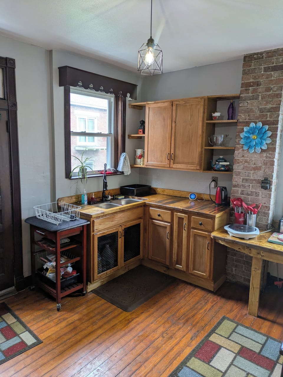 Dragon room | Shared kitchen | Fridge, microwave, toaster, toaster oven