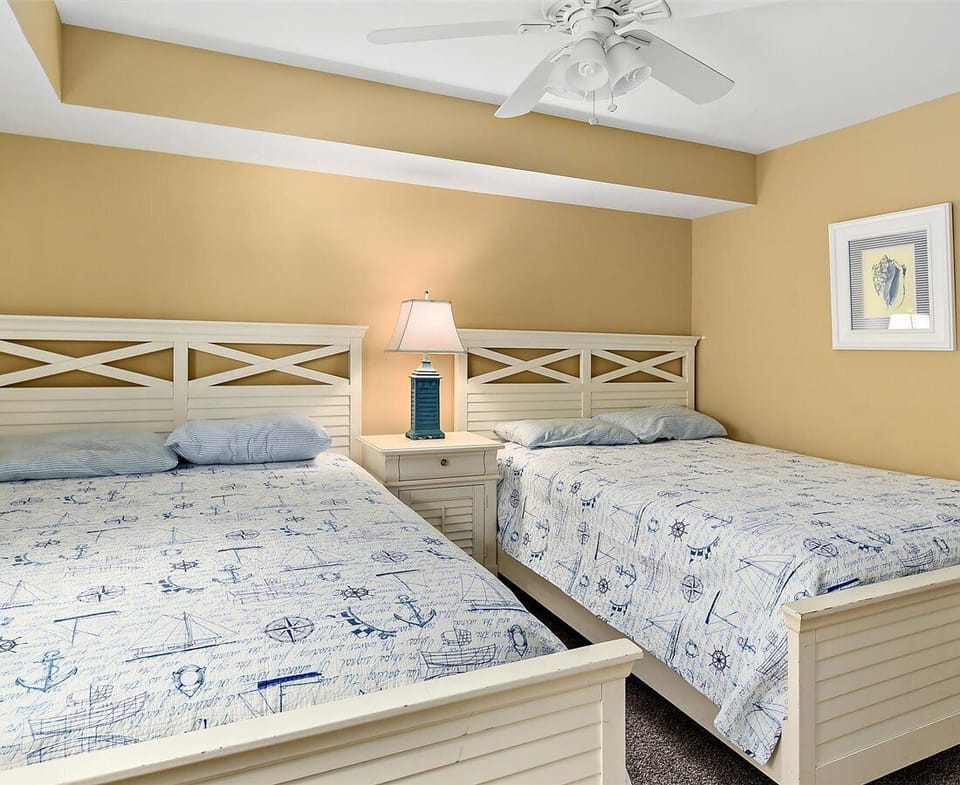 TWO-QUEEN-BEDROOM