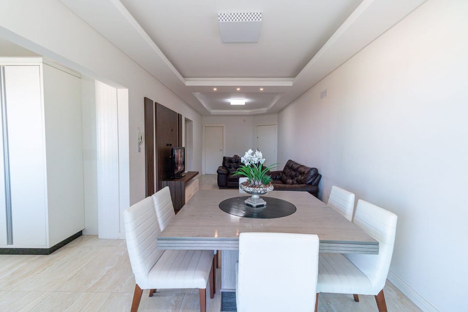 Apartment | Dining