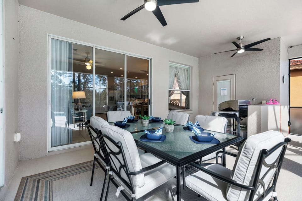Villa | Dining