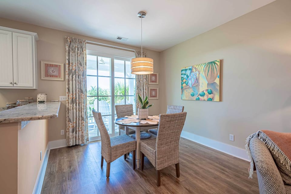 Dining Room | Dishware & Flatware