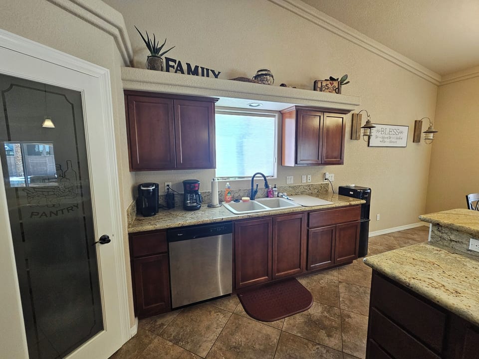 kitchen with walk-in pantry