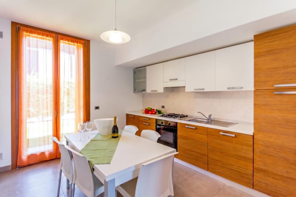Kitchen and dining area